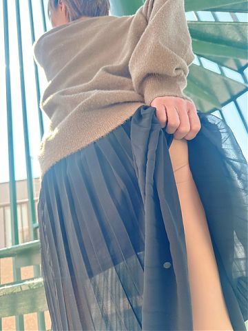 新人・しゅり奥様★次回、12：40～ご案内です♪